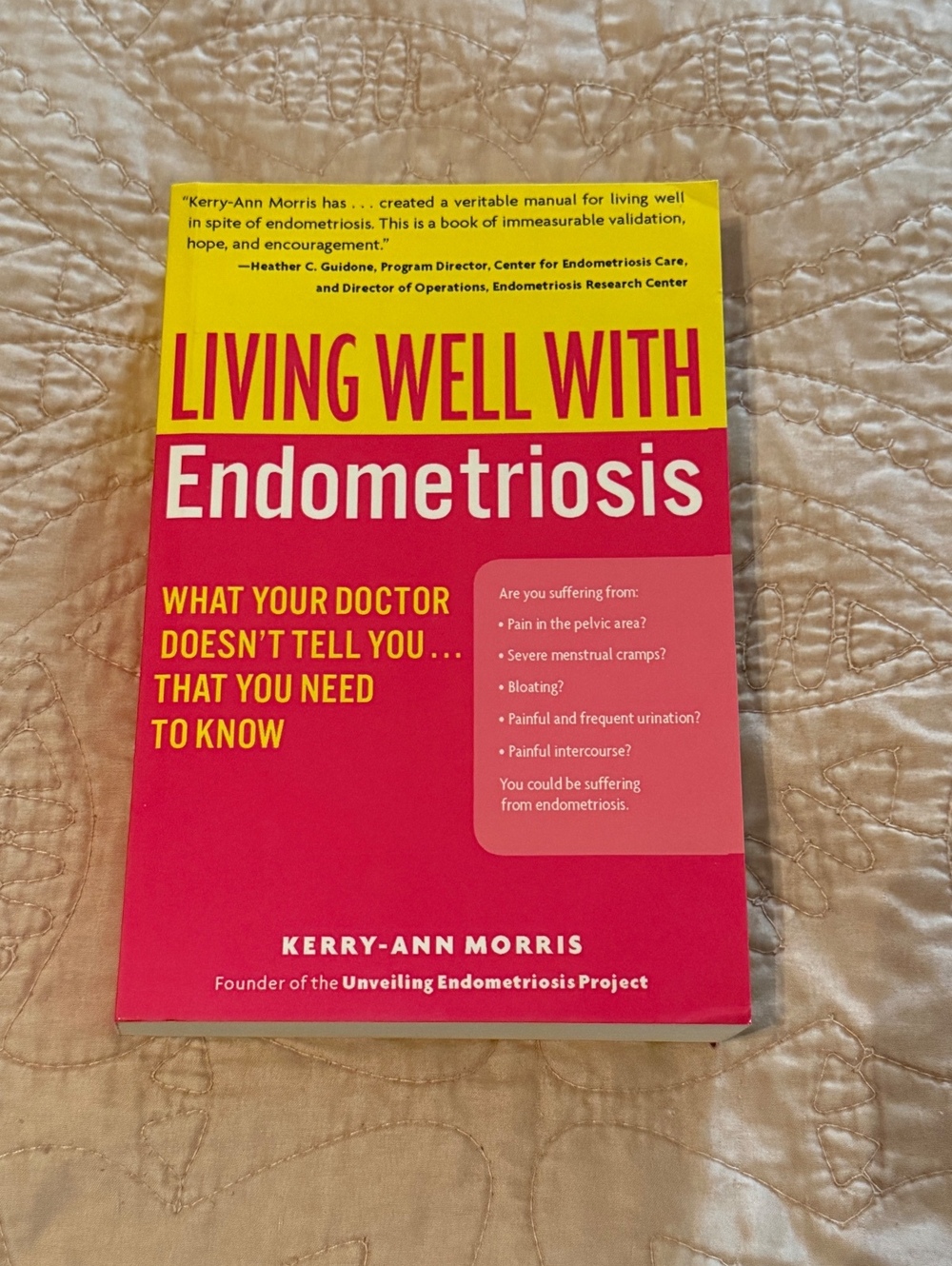 Living Well with Endometriosis by Kerry-Ann Morris - Paperback Book